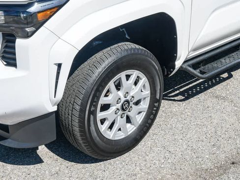 Used 2024 Toyota Tacoma SR image 10
