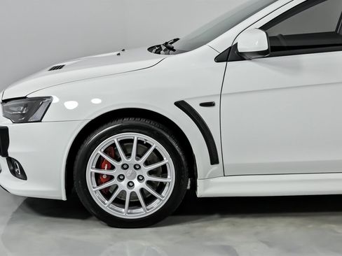Used 2014 Mitsubishi Lancer Evolution GSR image 7