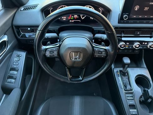 Used 2025 Honda Civic Sport image 14