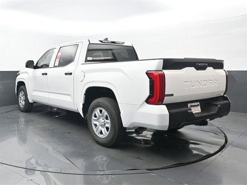New 2026 Toyota Tundra SR image 3