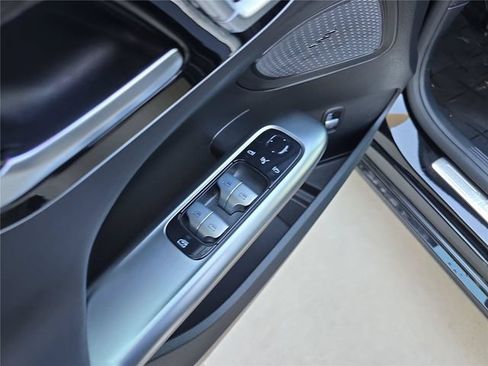 Certified 2026 Mercedes-Benz C 300 4MATIC Sedan image 21