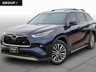 Used 2021 Toyota Highlander Platinum AWD/4WD video 1