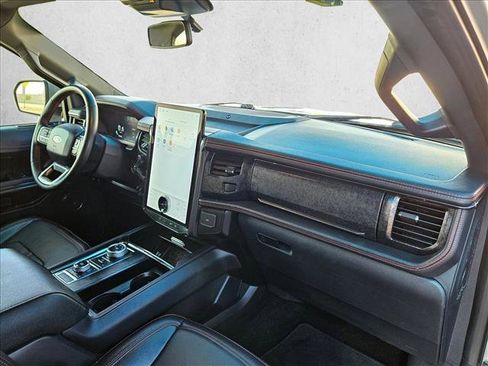 Used 2023 Ford Expedition Max Limited image 25