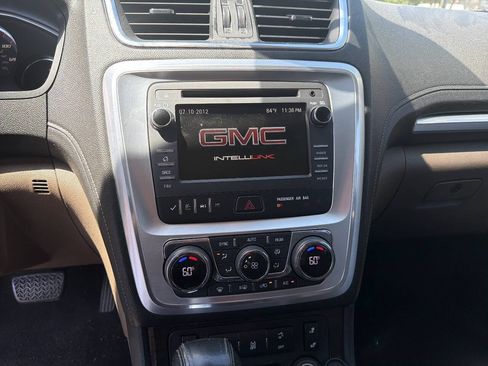 Used 2014 GMC Acadia SLT FWD image 16