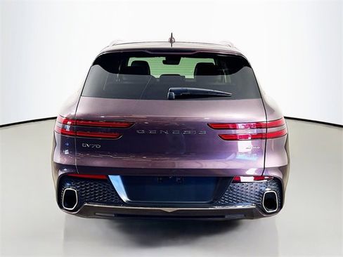 Used 2022 Genesis GV70 2.5T image 8