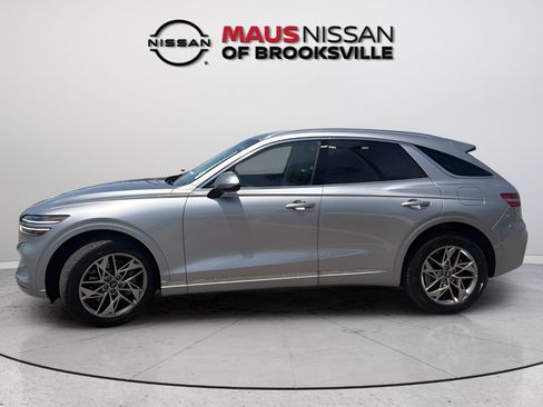 Used 2025 Genesis GV70 2.5T AWD/4WD image 5