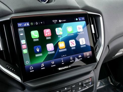 Used 2022 Maserati Ghibli Modena Q4 image 3