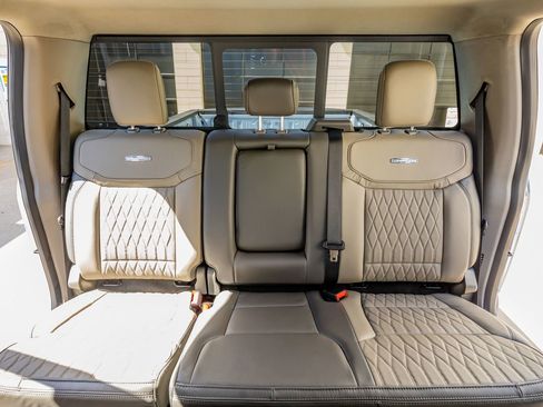 Used 2026 Ford F250 Platinum w/ Platinum Plus Package image 35