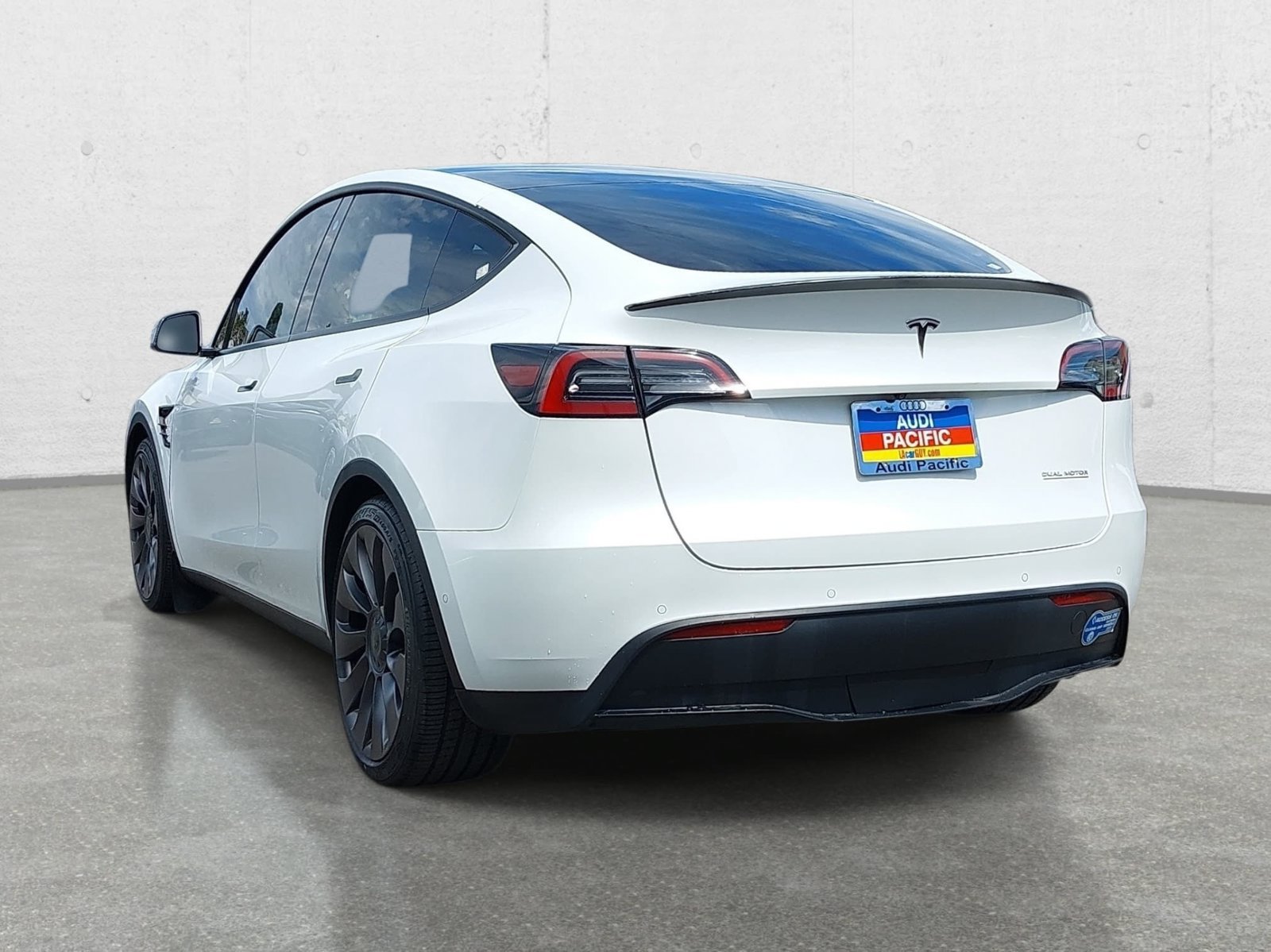 Used 2022 Tesla Model Y Performance AWD/4WD image 7