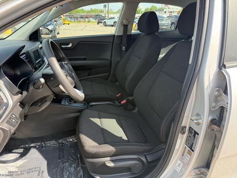 Used 2019 Kia Rio LX FWD image 7