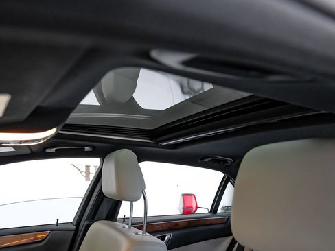 Used 2013 Mercedes-Benz E 350 4MATIC Sedan w/ Premium 1 Pkg image 5