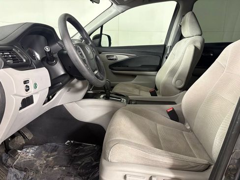 Used 2017 Honda Pilot EX image 21