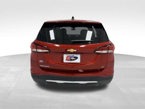 Used 2024 Chevrolet Equinox LT image 4