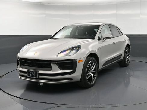 Certified 2023 Porsche Macan Turbo AWD/4WD image 1
