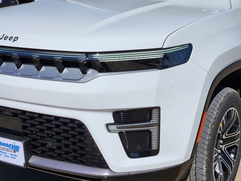 New 2026 Jeep Grand Wagoneer 4WD image 5