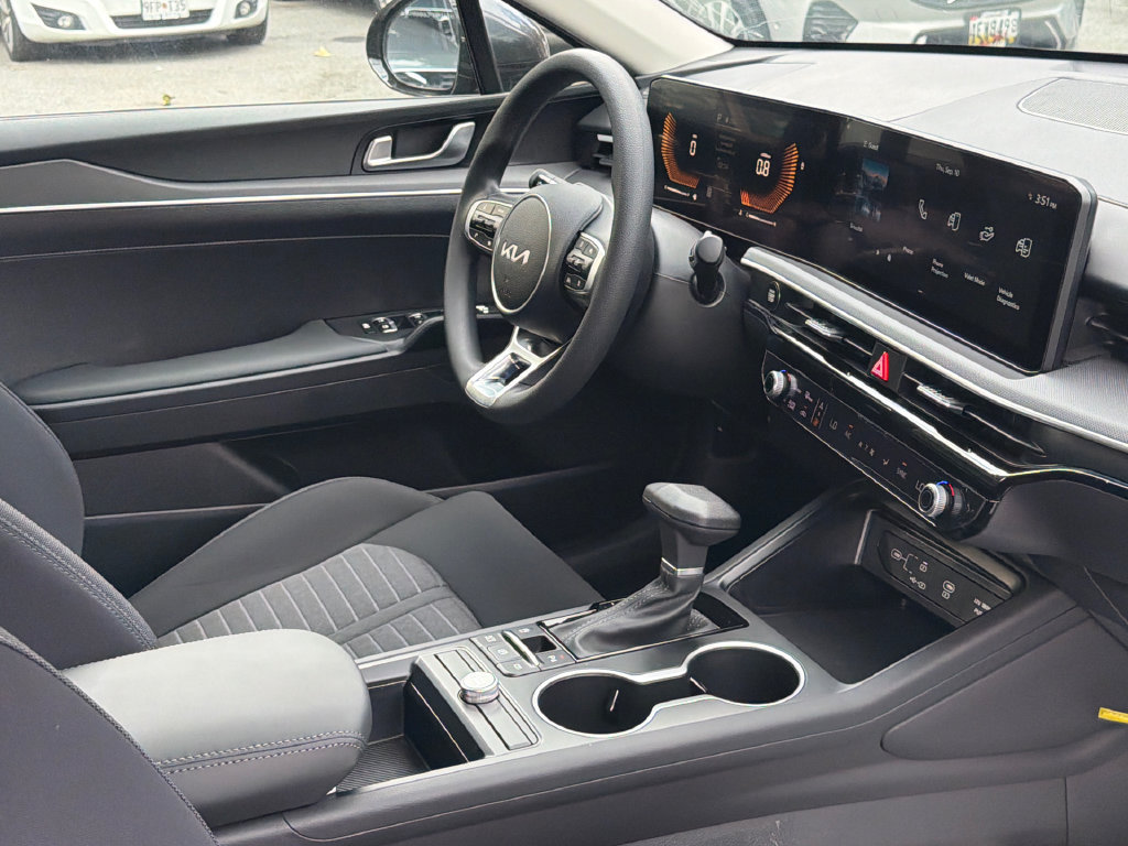 New 2026 Kia K5 LXS FWD image 10
