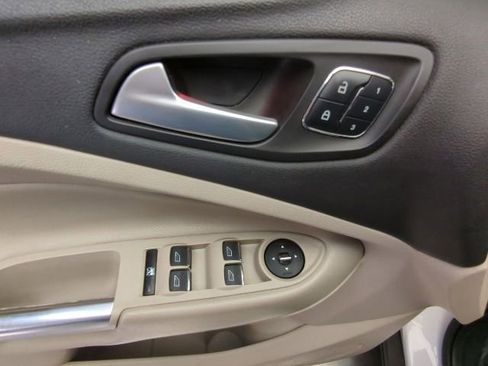 Used 2015 Ford Escape Titanium w/ Equipment Group 301A FWD image 19
