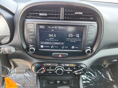 Used 2024 Kia Soul LX w/ Option Group 015 FWD image 22