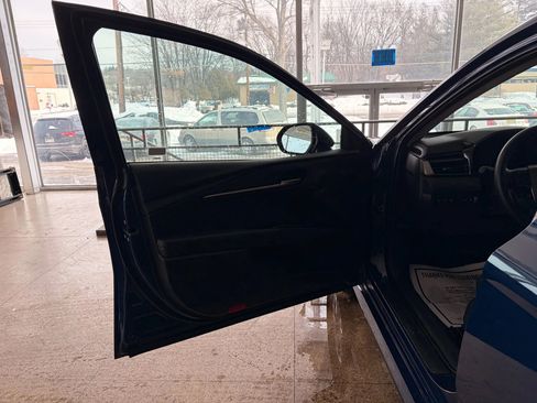 Used 2025 Toyota Camry SE image 10