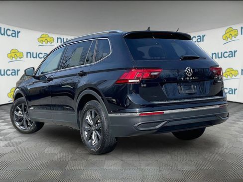 Used 2023 Volkswagen Tiguan SE image 3
