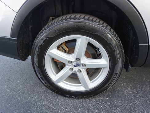 Used 2017 Ford Explorer XLT AWD/4WD image 28