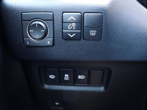 Used 2020 Lexus GX 460 Premium w/ Premium Package image 69