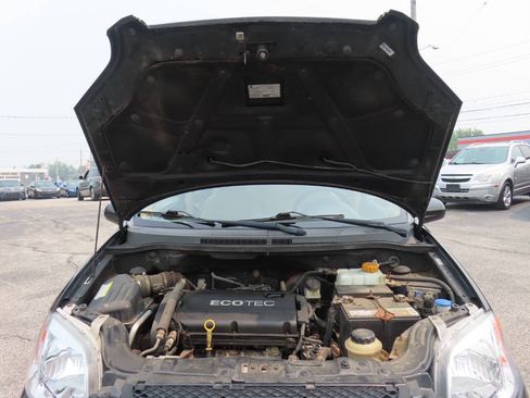 Used 2011 Chevrolet Aveo LT w/ Power and Convenience Package FWD image 9