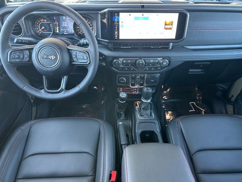 New 2026 Jeep Wrangler Unlimited Rubicon image 13