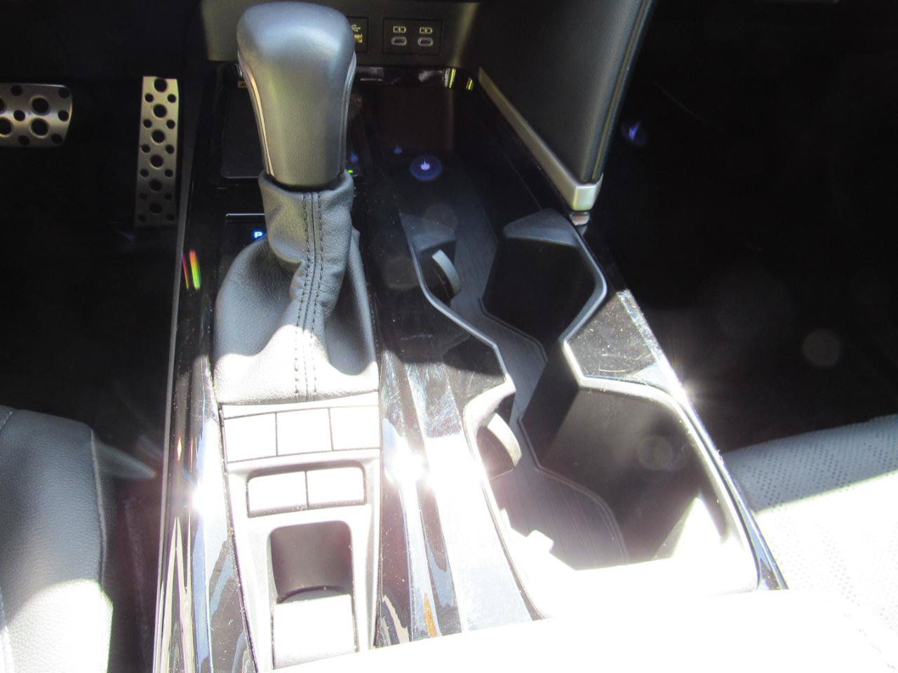 Used 2025 Toyota Camry XSE FWD image 28