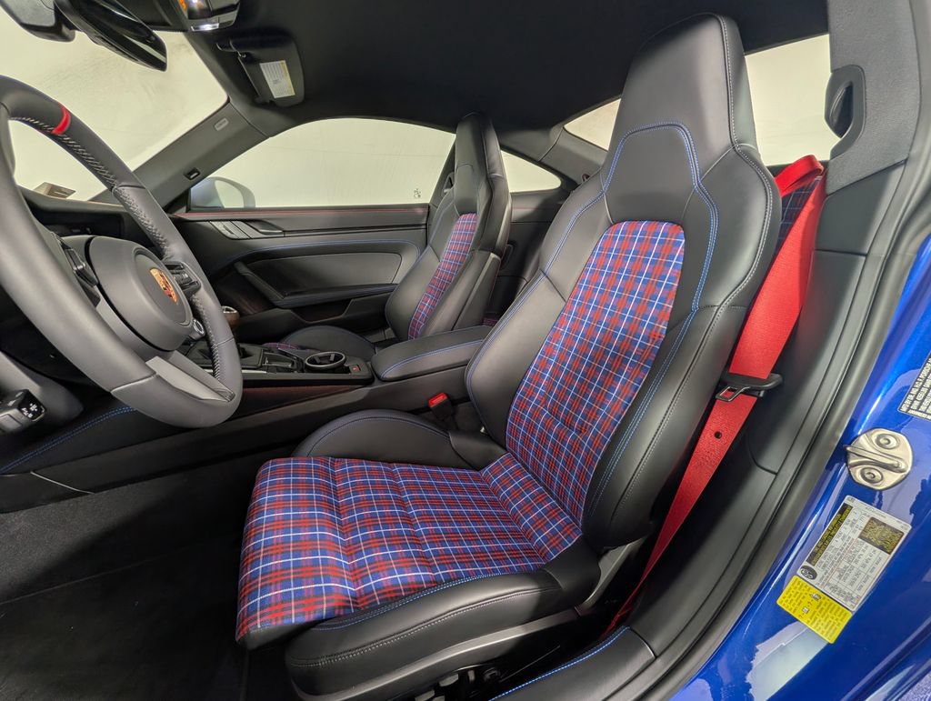 Certified 2026 Porsche 911 Carrera T RWD image 5