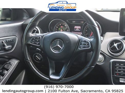 Used 2018 Mercedes-Benz CLA 250 image 14