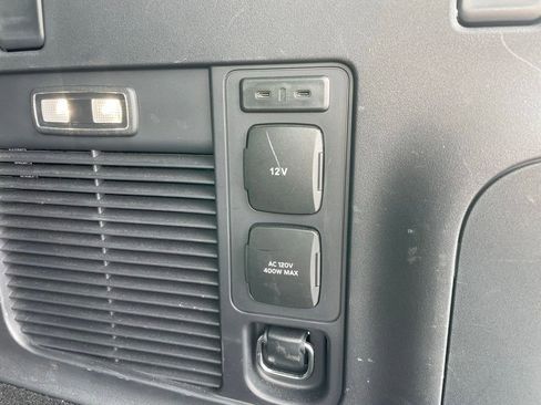 Used 2025 Ford Expedition Max King Ranch AWD/4WD image 44