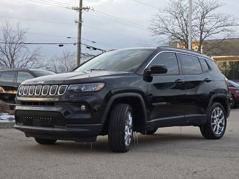 Used 2022 Jeep Compass Latitude image 21