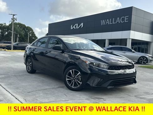 Certified 2024 Kia Forte LXS FWD image 1