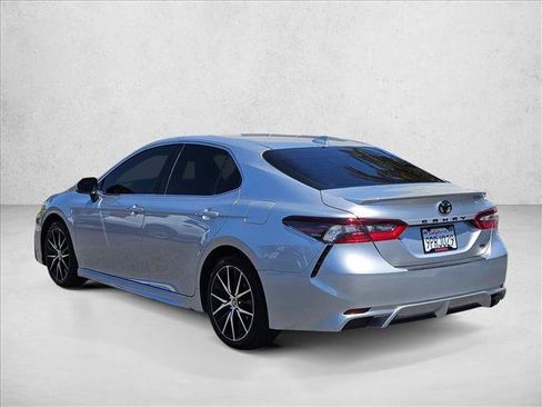 Used 2023 Toyota Camry SE w/ Convenience Package FWD image 9