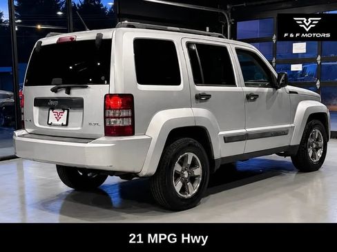 Used 2008 Jeep Liberty Sport w/ Popular Equipment Group AWD/4WD image 3