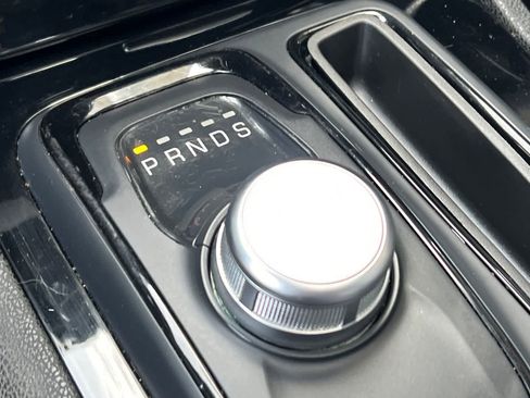 Used 2023 Chrysler 300 S image 23