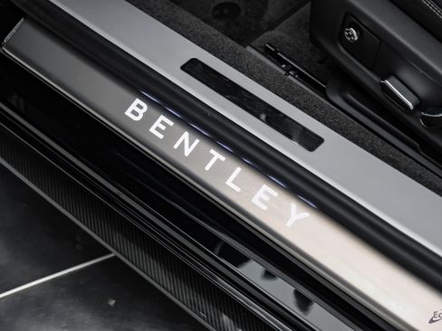 Used 2022 Bentley Continental GT AWD/4WD image 39