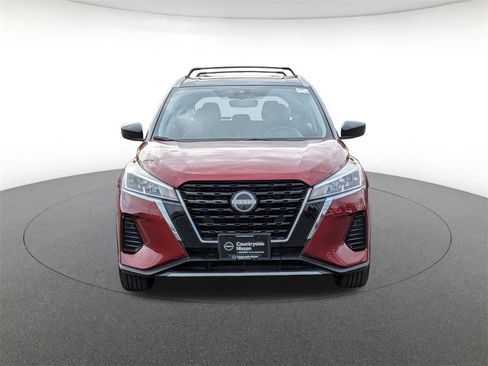 Used 2023 Nissan Kicks SV w/ Interior Electronics Package image 2