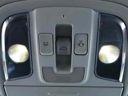 Used 2019 Kia Stinger Premium AWD/4WD image 21