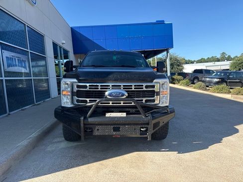 Used 2023 Ford F350 XLT w/ FX4 Off-Road Package AWD/4WD image 4