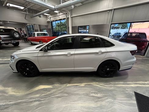 Used 2021 Volkswagen Jetta GLI Autobahn FWD image 30