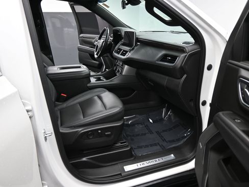 Used 2022 Chevrolet Tahoe LT w/ LT Signature Package image 20