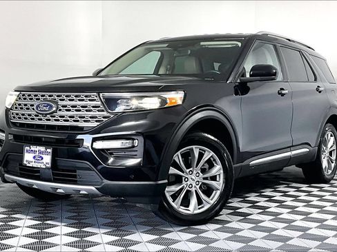 Used 2023 Ford Explorer Limited AWD/4WD image 2
