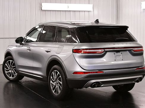 Used 2022 Lincoln Corsair AWD w/ Equipment Group 101A image 5