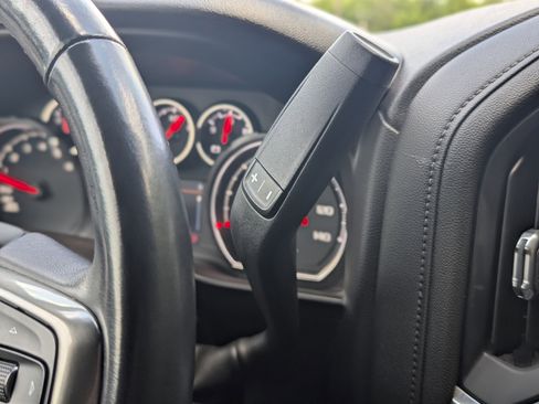 Used 2022 Chevrolet Silverado 1500 RST AWD/4WD image 33