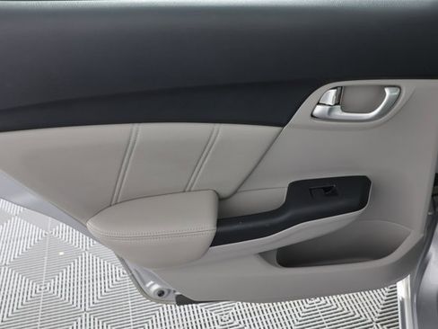 Used 2014 Honda Civic Hybrid Sedan image 25