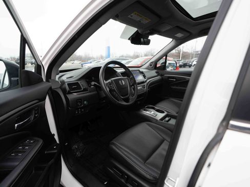 Certified 2022 Honda Ridgeline RTL image 8