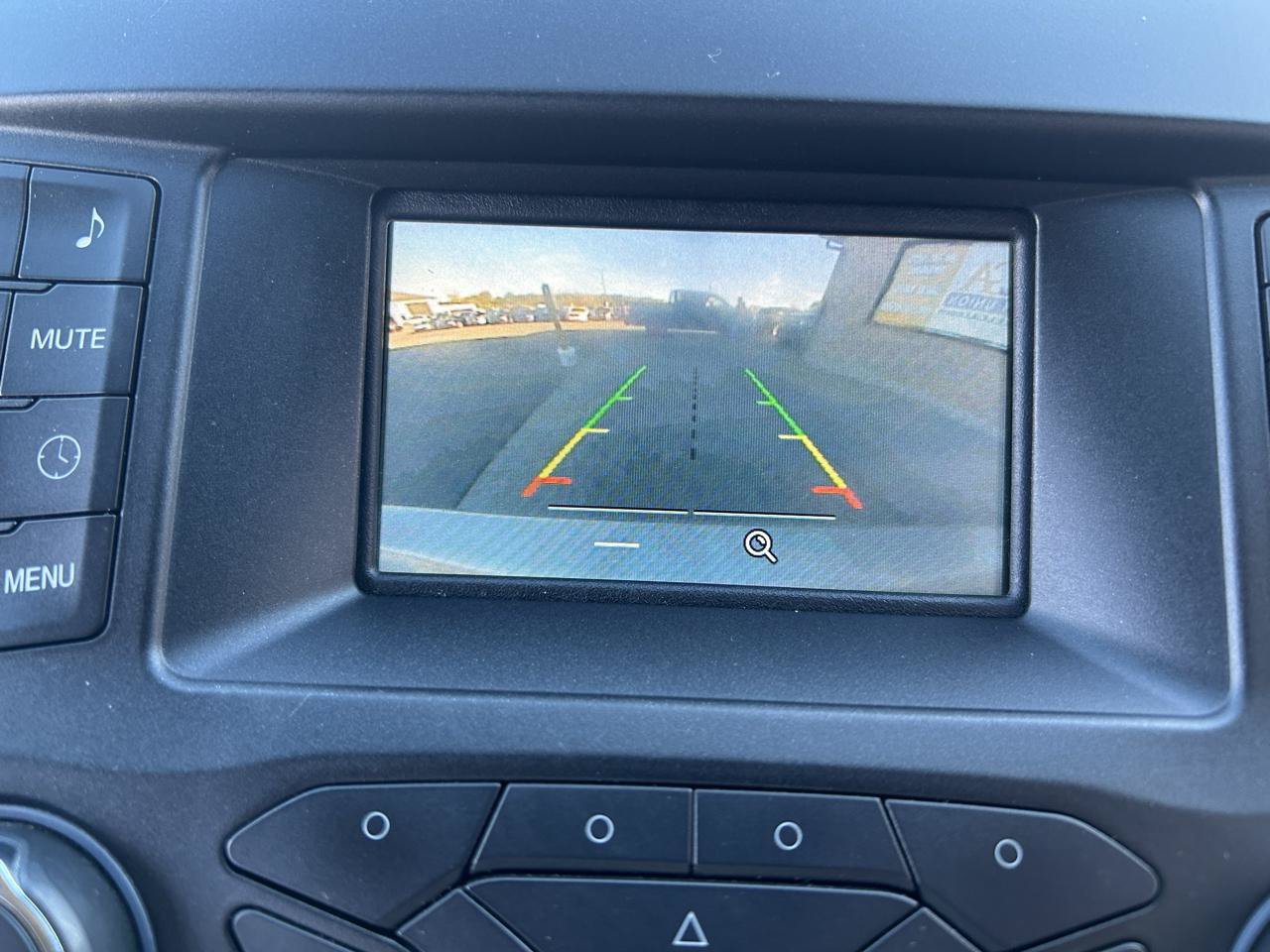 Used 2018 Ford Edge SE AWD/4WD image 23