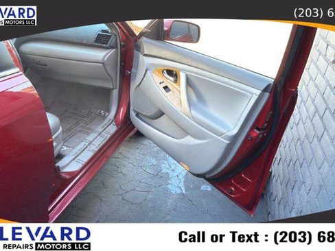 Used 2007 Toyota Camry XLE image 28